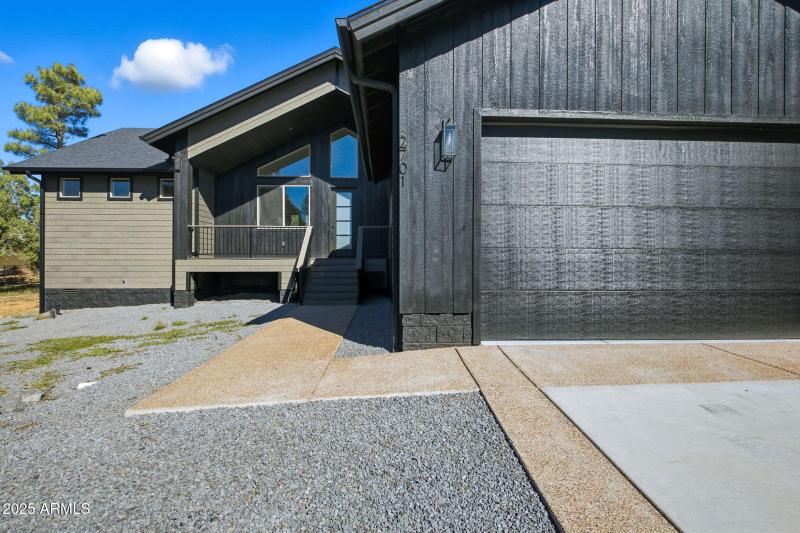 2701NEagleViewLp-ShowLowAZ-5