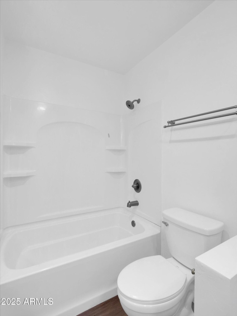 32-4337 E Wilshire Dr-32