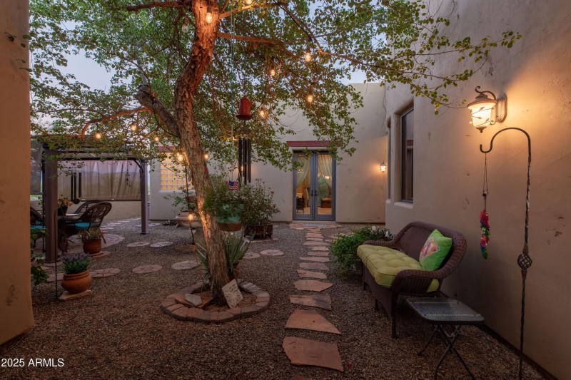 Charming Courtyard