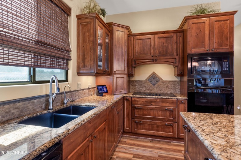 Lots of Cabinet Space