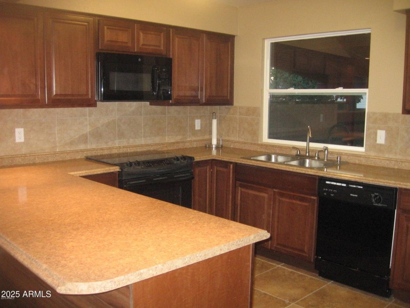 20151204041156765759000000-o