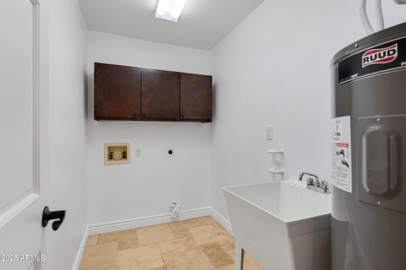 5903 E Paradise Lane-36