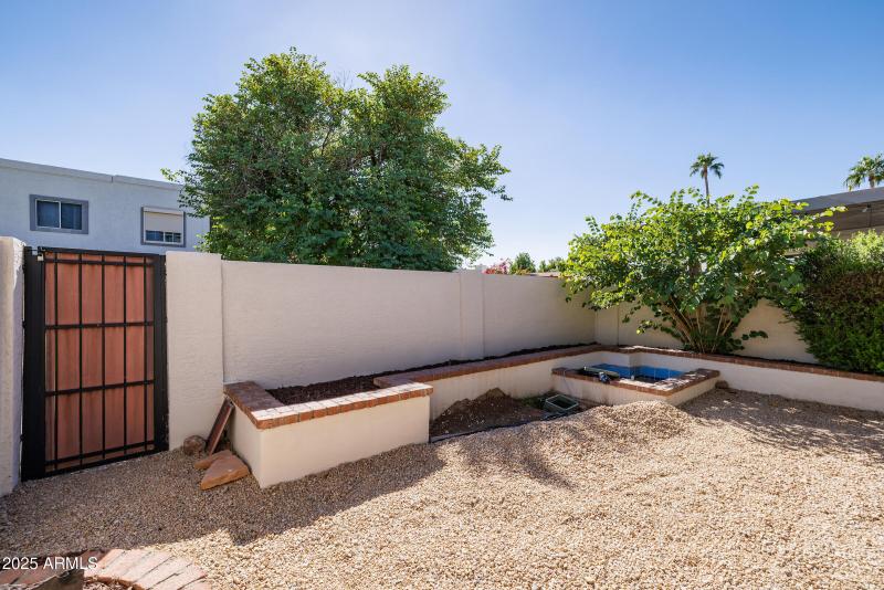 4775_W_Mission_Ln_10_17_25_21