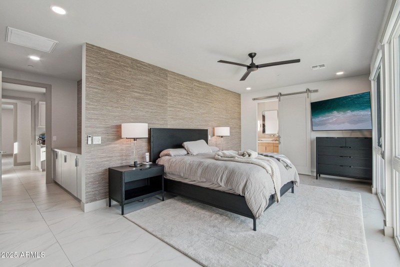 25-web-or-mls-W Estes Way-S2708-025