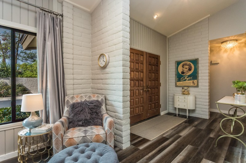 Enjoy the Neighborhood Views!