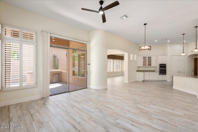 10-8432 E Diamond Rim Dr