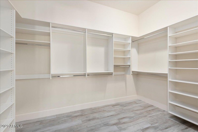 24-8432 E Diamond Rim Dr