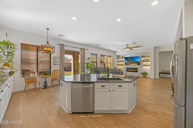 13 - Kitchen Family Arcadia