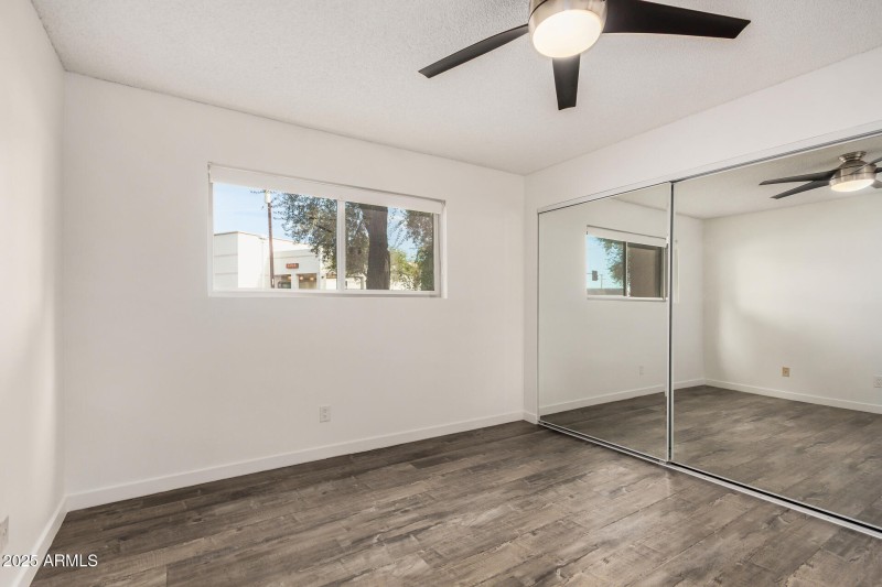 Primary Mirrored Closet