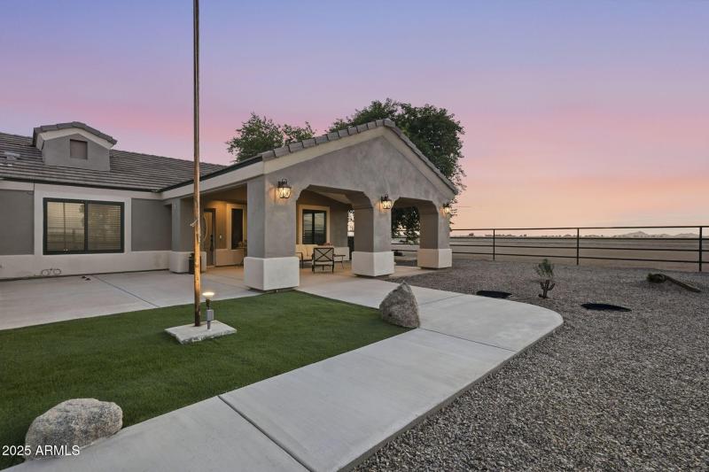 12-web-or-mls-ListerPros - Twilight-4