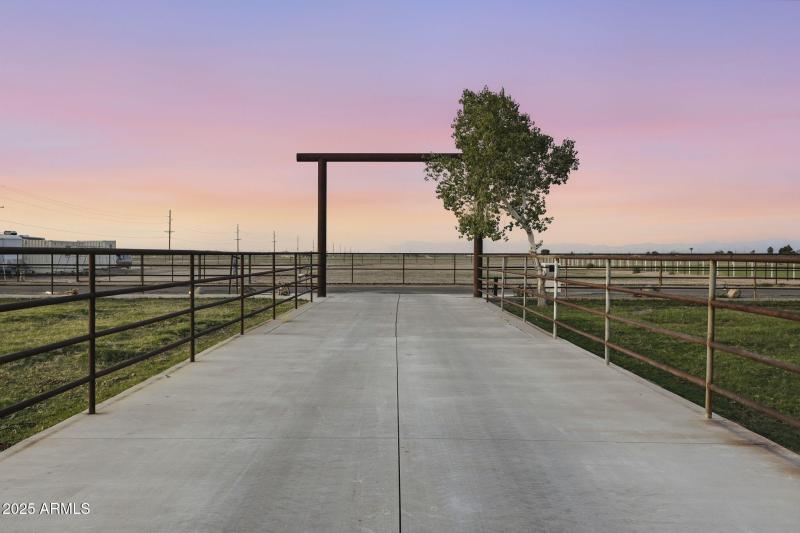 21-web-or-mls-ListerPros - Twilight-13