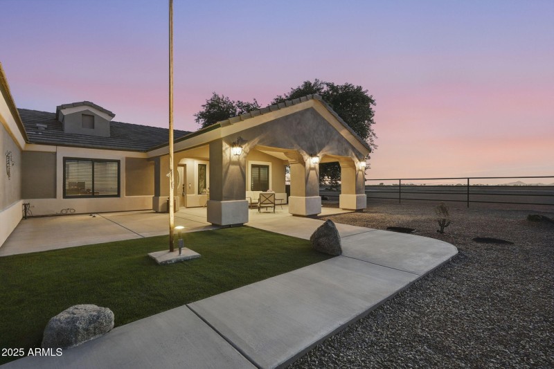 28-web-or-mls-ListerPros - Twilight-20