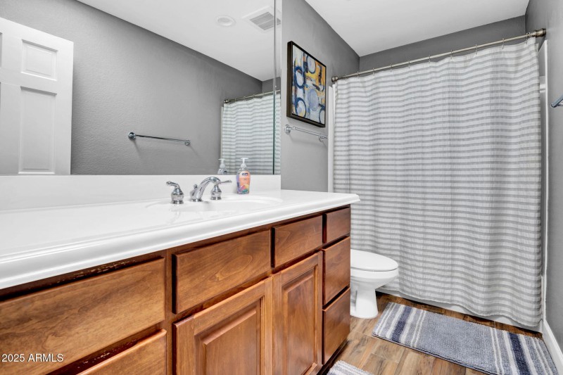 29-web-or-mls-9504 E Sunnyside Dr-29