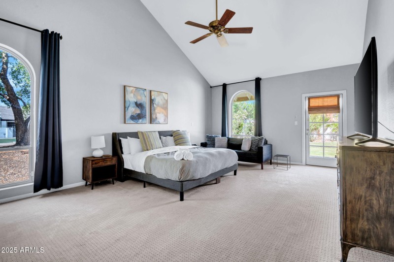 19-web-or-mls-9504 E Sunnyside Dr-19