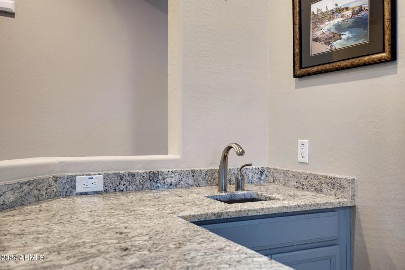 41650 W Harvest Moon Dr-13