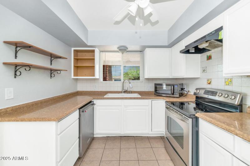 Copy of 316 E Vogel Ave-large-014-034-31