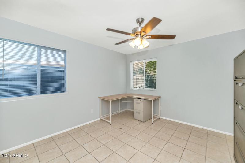 Copy of 316 E Vogel Ave-large-019-022-31