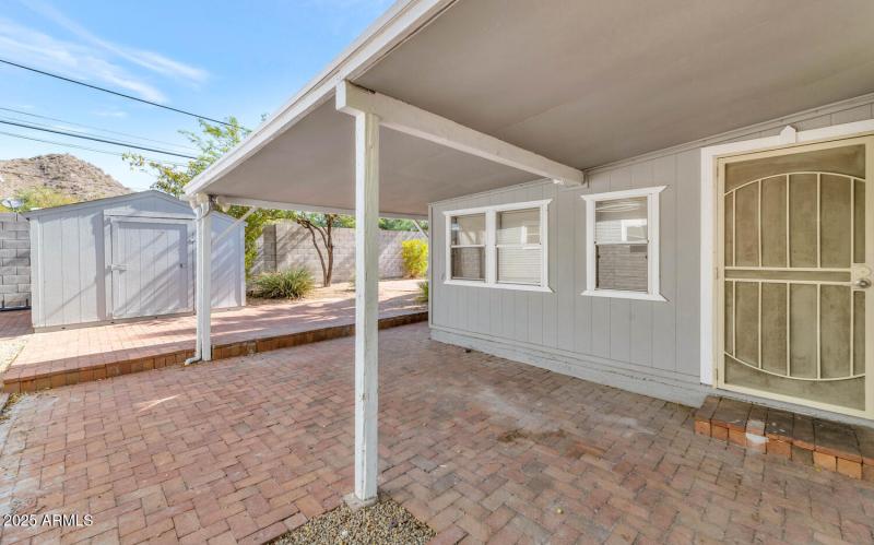 Copy of 316 E Vogel Ave-large-030-050-31