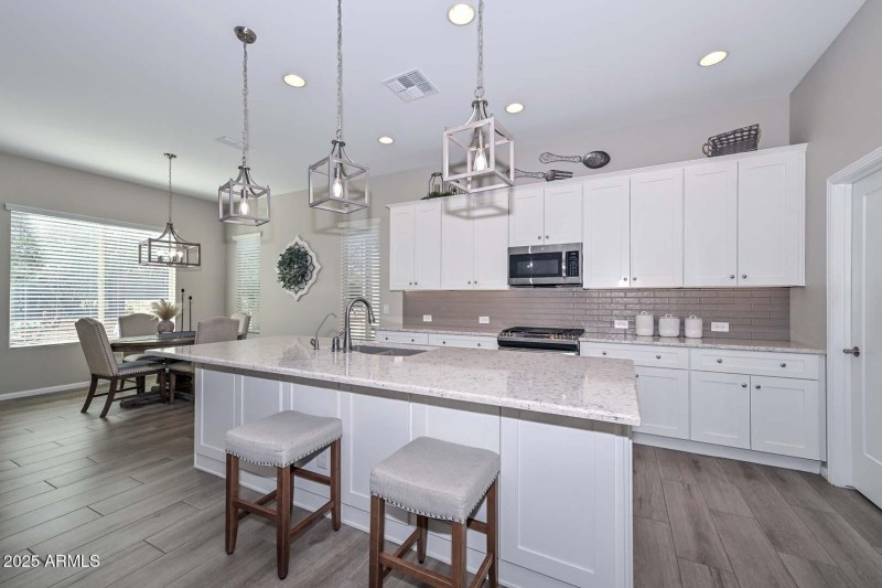 Kitchen-Breakfast Room