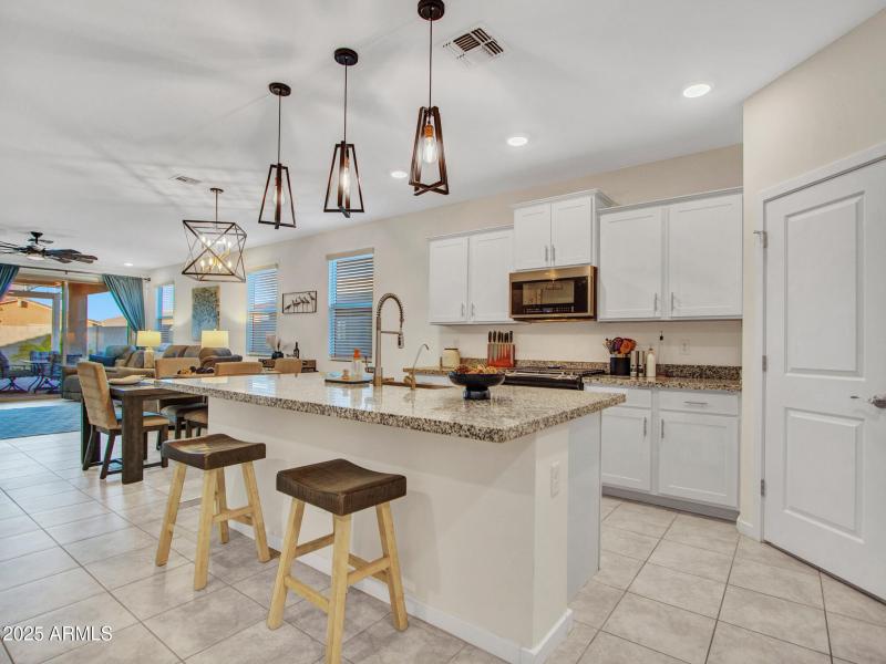 04-Kitchen-(1)