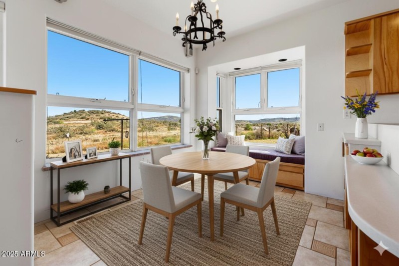 Rosye View Virtual Nook