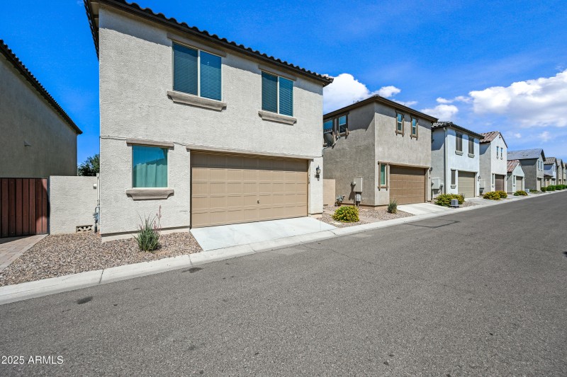 40-4831ST-ocupix-10-10-2025