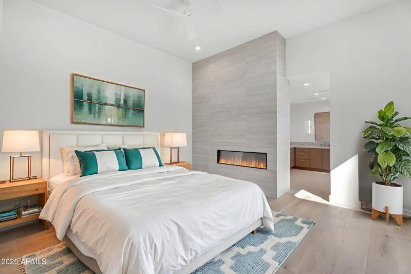 21-web-or-mls-North 39th-20 virtually st