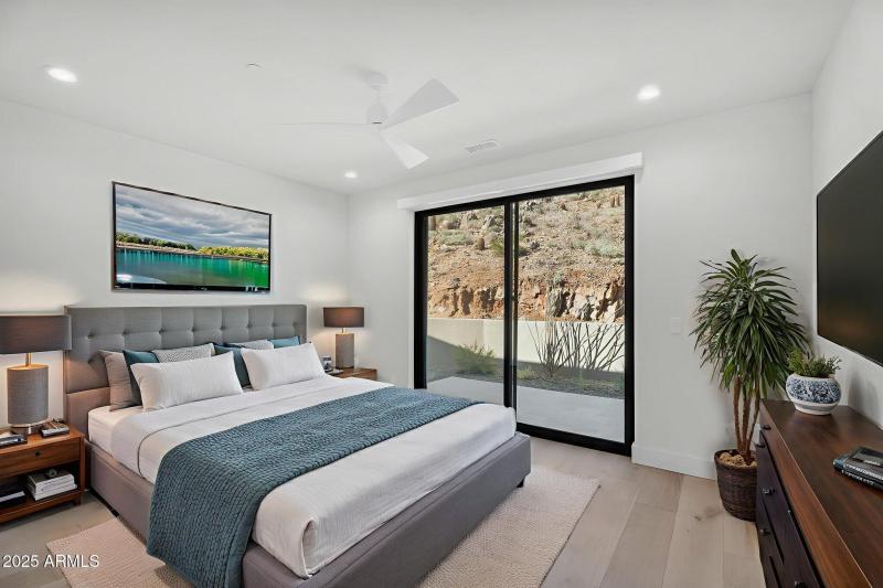 59-web-or-mls-North 39th-39 virtually st