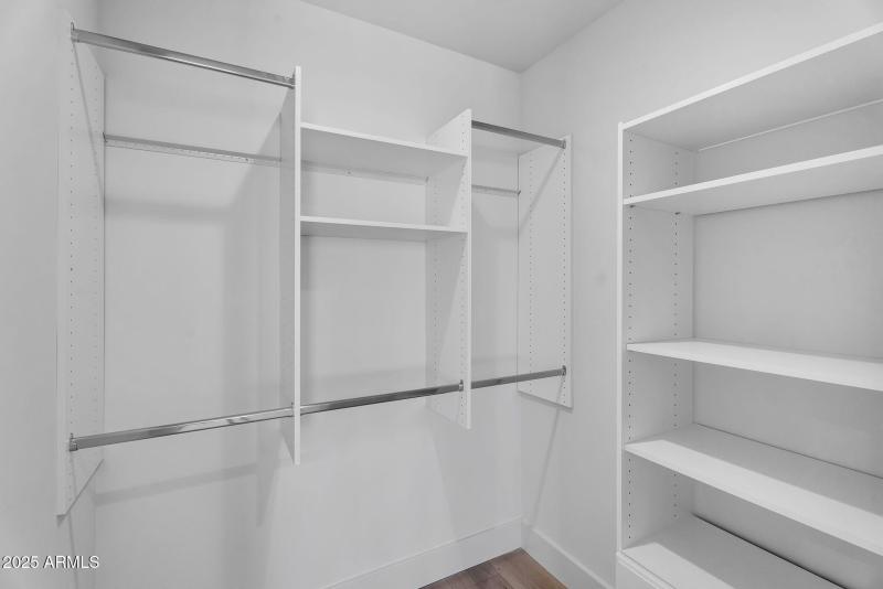 61-web-or-mls-North 39th-41