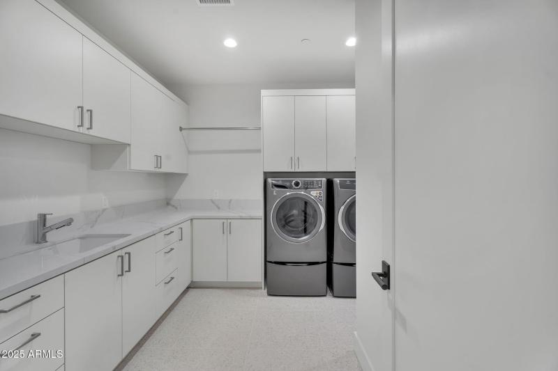 68-web-or-mls-North 39th-55