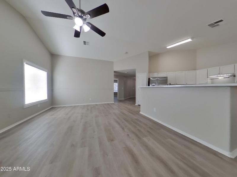 1_pc_46ZxbnCdlI_xLo0oL0O35_layout_1