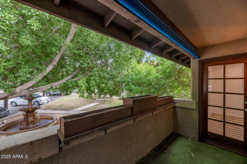 ESCAPE TO THE BALCONY