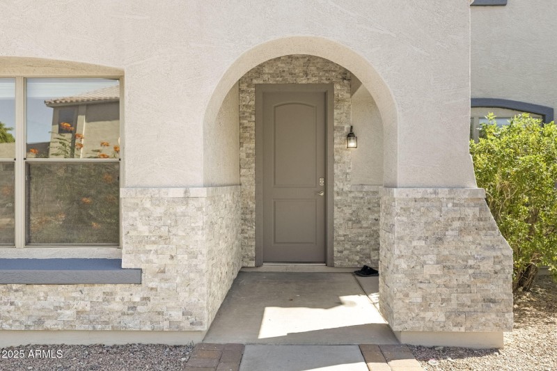 9025 S 6th St Phoenix - 215