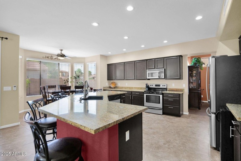 339 Horseshoe - 12Kitchen Dining1