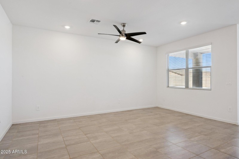 4-web-or-mls-4328-w-janie-st