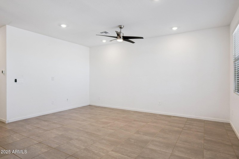 5-web-or-mls-4328-w-janie-st