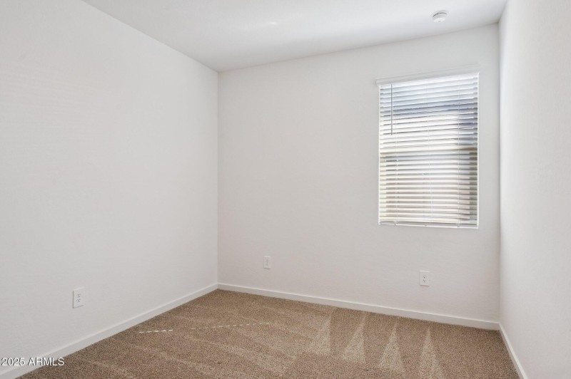 24-web-or-mls-4328-w-janie-st