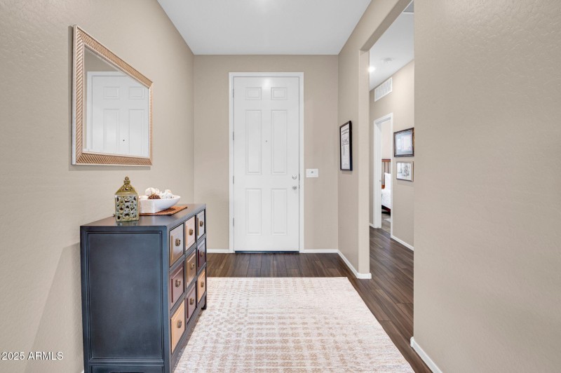 4-web-or-mls-1729 E Chanute Pass-4