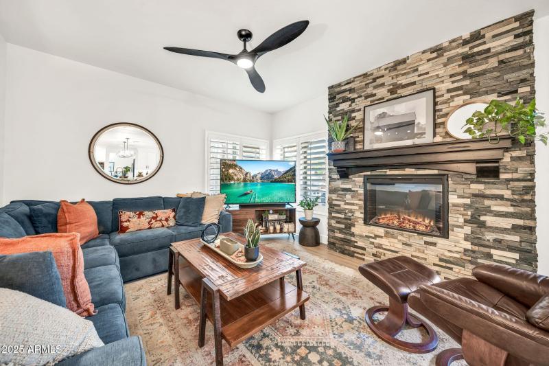 10178 E San Salvador Dr-6