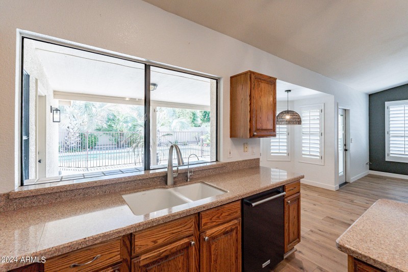 21-web-or-mls-Antiqua-21