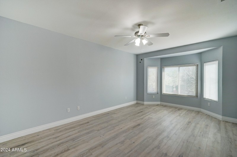 16457 W Rock Springs Ln-6