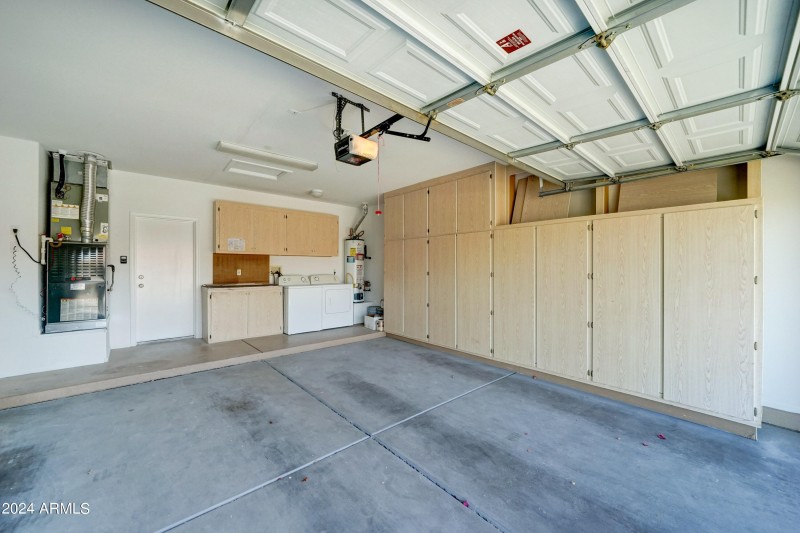 16457 W Rock Springs Ln-16