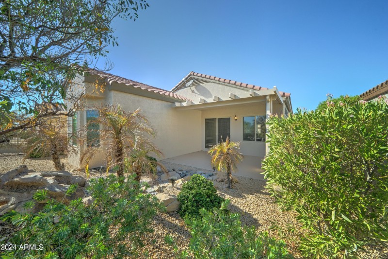 16457 W Rock Springs Ln-29