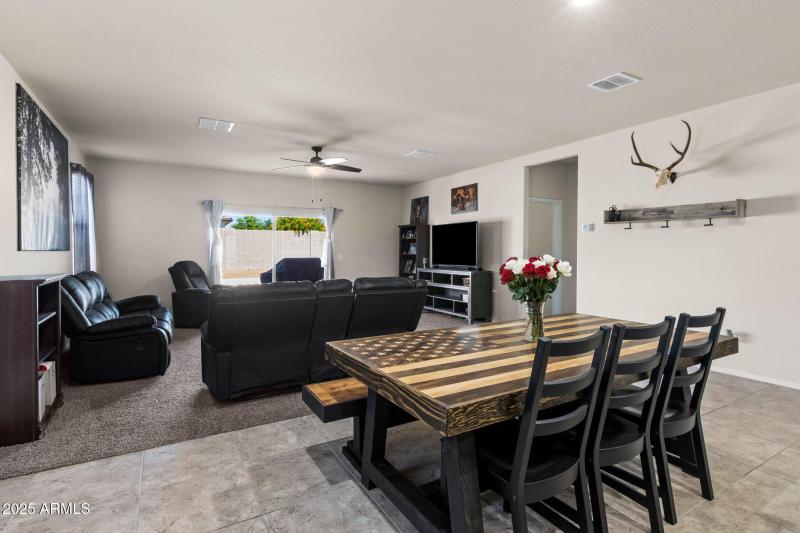 006___1042 W Avalon Canyon Dr