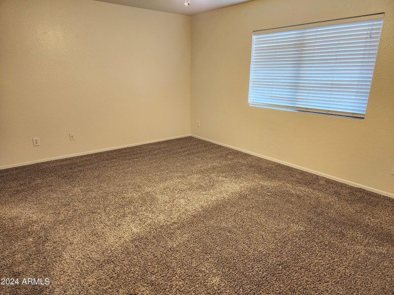 Primary window floors