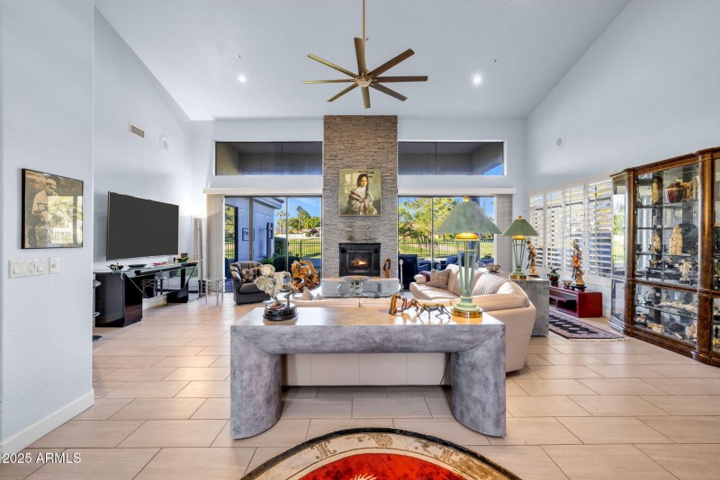 5-web-or-mls-896A1280