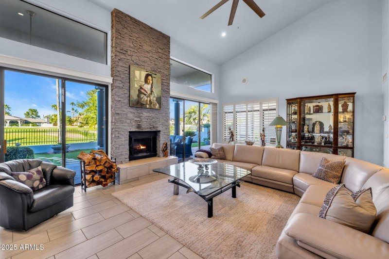 6-web-or-mls-896A1289