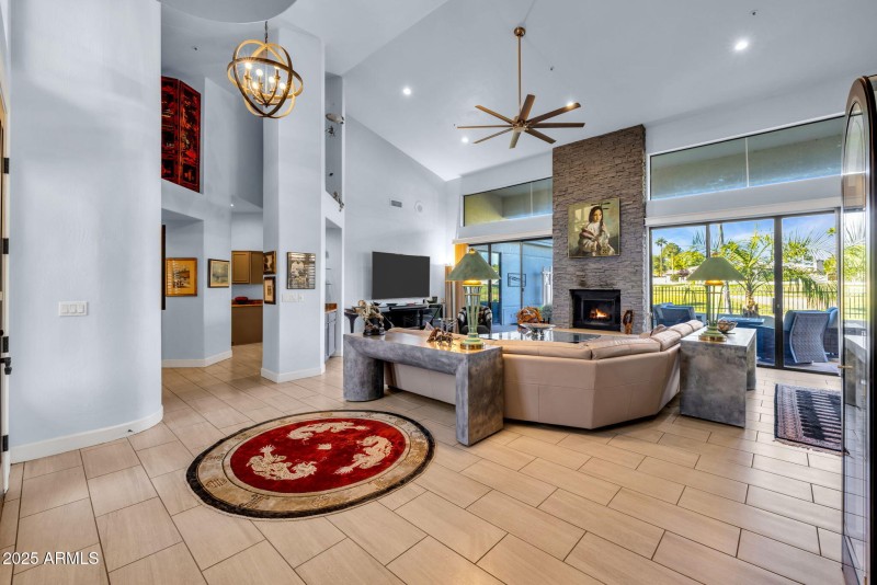 14-web-or-mls-896A1356