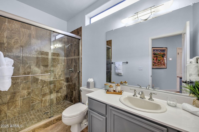 41-web-or-mls-896A1146