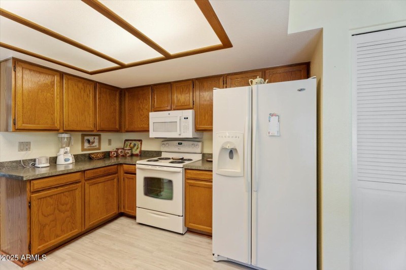 Kitchen (Appliances Included)